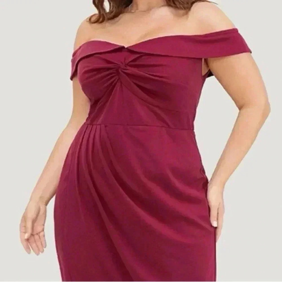 NWT!Deep Red off the shoulder gathered split him dress size 22-24 or 3X - Picture 2 of 4